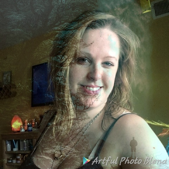 Meet your Posher, Jessiy - Picture 2 of 2